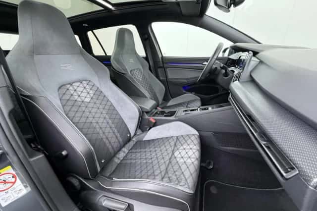 Volkswagen Golf (2021) thumbnail 39