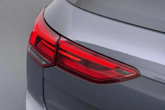 Volkswagen Golf (2021) thumbnail 5
