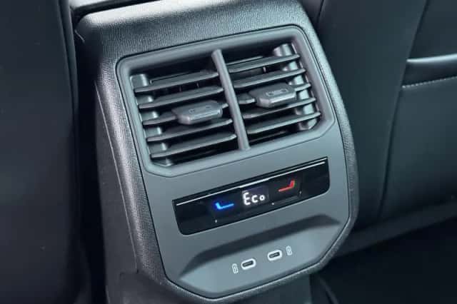 SEAT Leon Sportstourer (2024) thumbnail 20