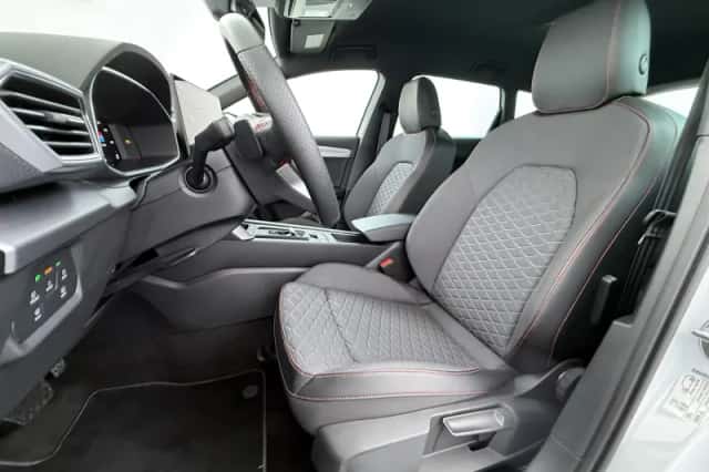 SEAT Leon Sportstourer (2024) thumbnail 8