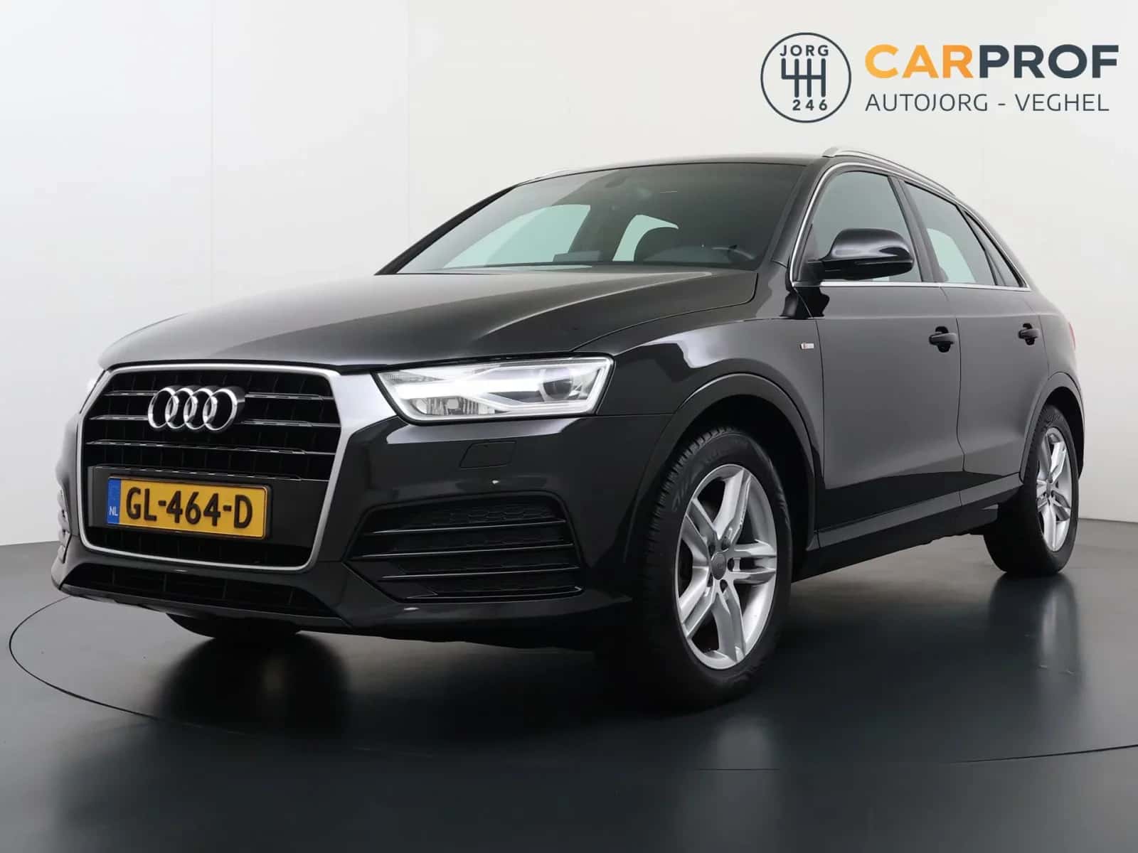 Audi Q3 (2015) — foto 1