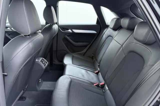 Audi Q3 (2015) thumbnail 15