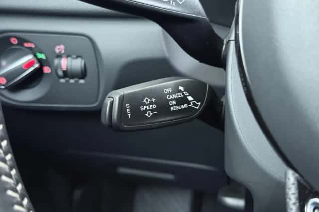 Audi Q3 (2015) thumbnail 22