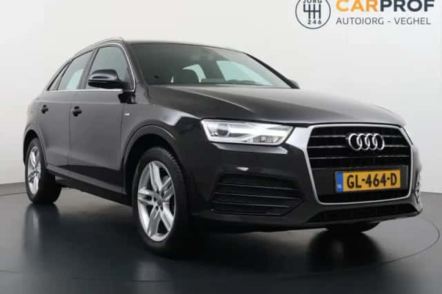 Audi Q3 (2015) thumbnail 4
