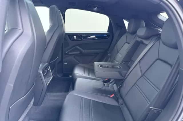 Porsche Cayenne (2019) thumbnail 22