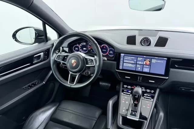 Porsche Cayenne (2019) thumbnail 24