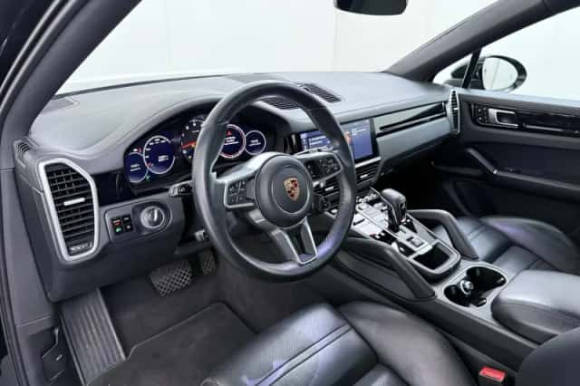 Porsche Cayenne (2019) thumbnail 6