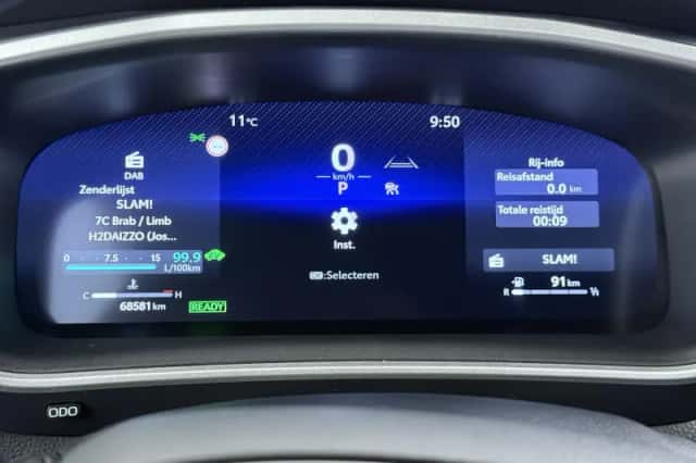 Toyota Corolla (2023) thumbnail 24