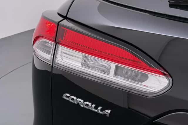 Toyota Corolla (2023) thumbnail 5