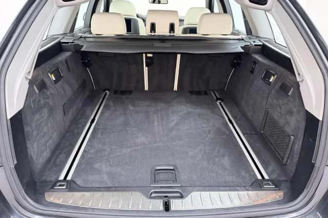 BMW 5-Serie (2011) thumbnail 18