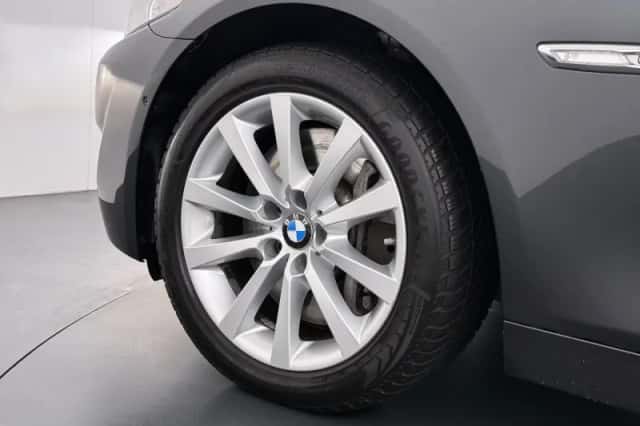 BMW 5-Serie (2011) thumbnail 19