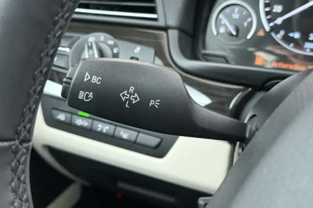 BMW 5-Serie (2011) thumbnail 32