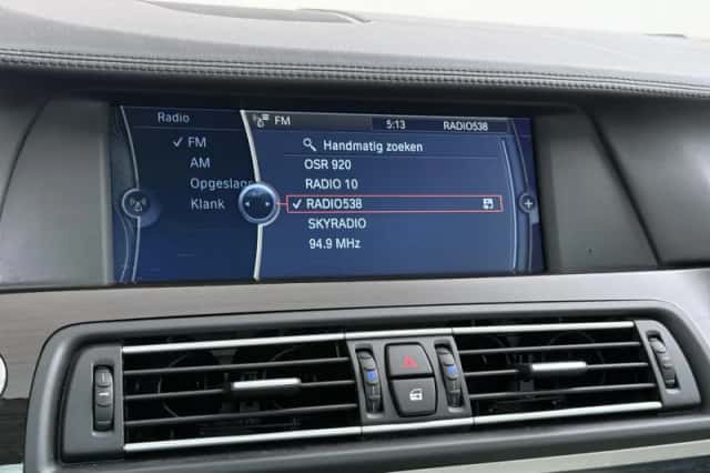 BMW 5-Serie (2011) thumbnail 40