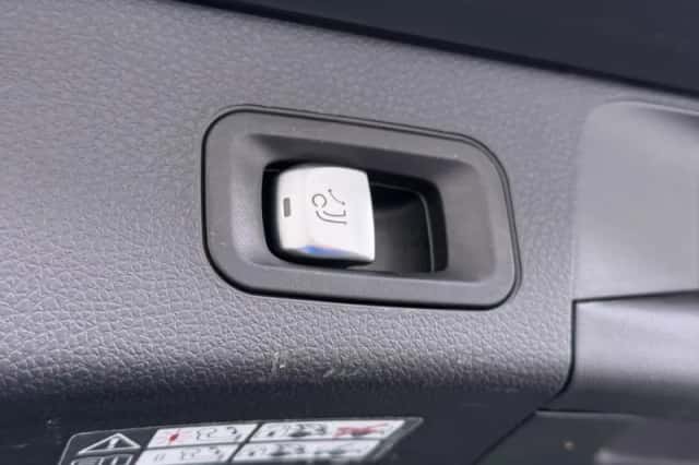 Mercedes-Benz C-Klasse (2019) thumbnail 21