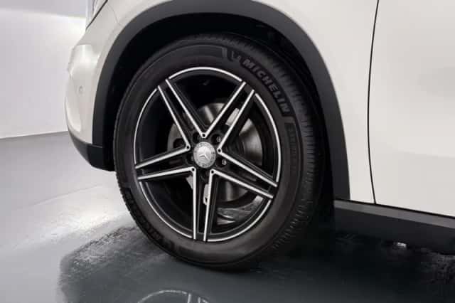 Mercedes-Benz GLA-Klasse (2016) thumbnail 16