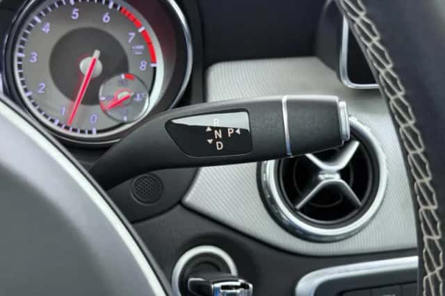 Mercedes-Benz GLA-Klasse (2016) thumbnail 24