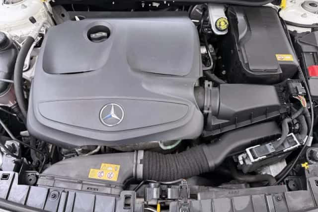 Mercedes-Benz GLA-Klasse (2016) thumbnail 26