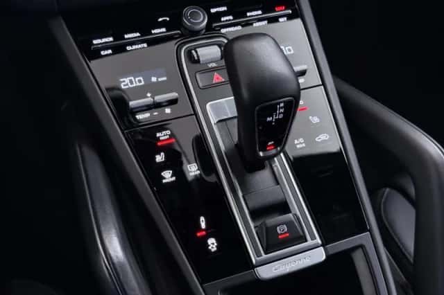 Porsche Cayenne (2021) thumbnail 14