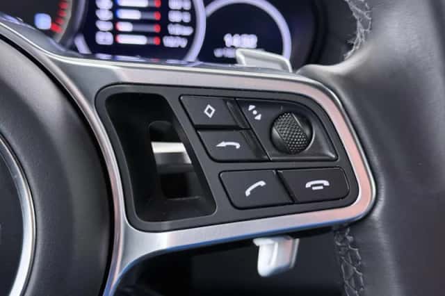 Porsche Cayenne (2021) thumbnail 32