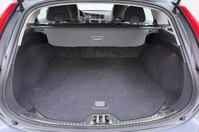 Volvo V60 (2016) thumbnail 17