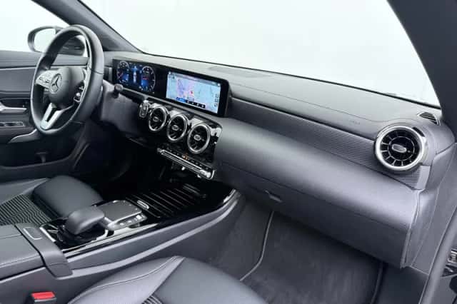 Mercedes-Benz CLA-Klasse (2022) thumbnail 11