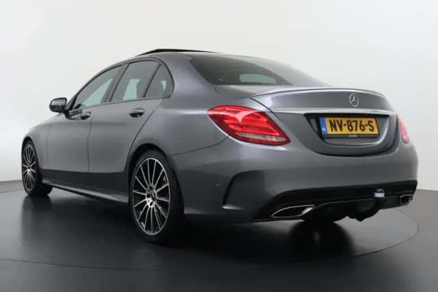 Mercedes-Benz C-Klasse (2017) thumbnail 2