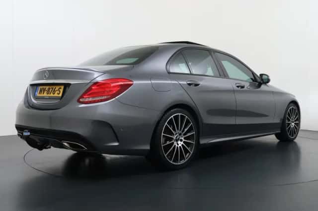 Mercedes-Benz C-Klasse (2017) thumbnail 3