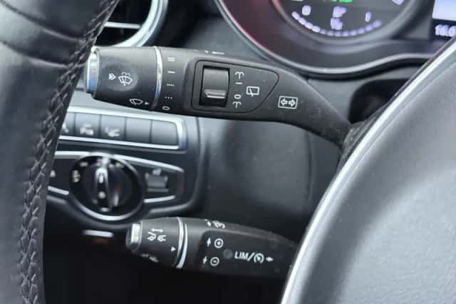Mercedes-Benz GLC-Klasse (2017) thumbnail 29