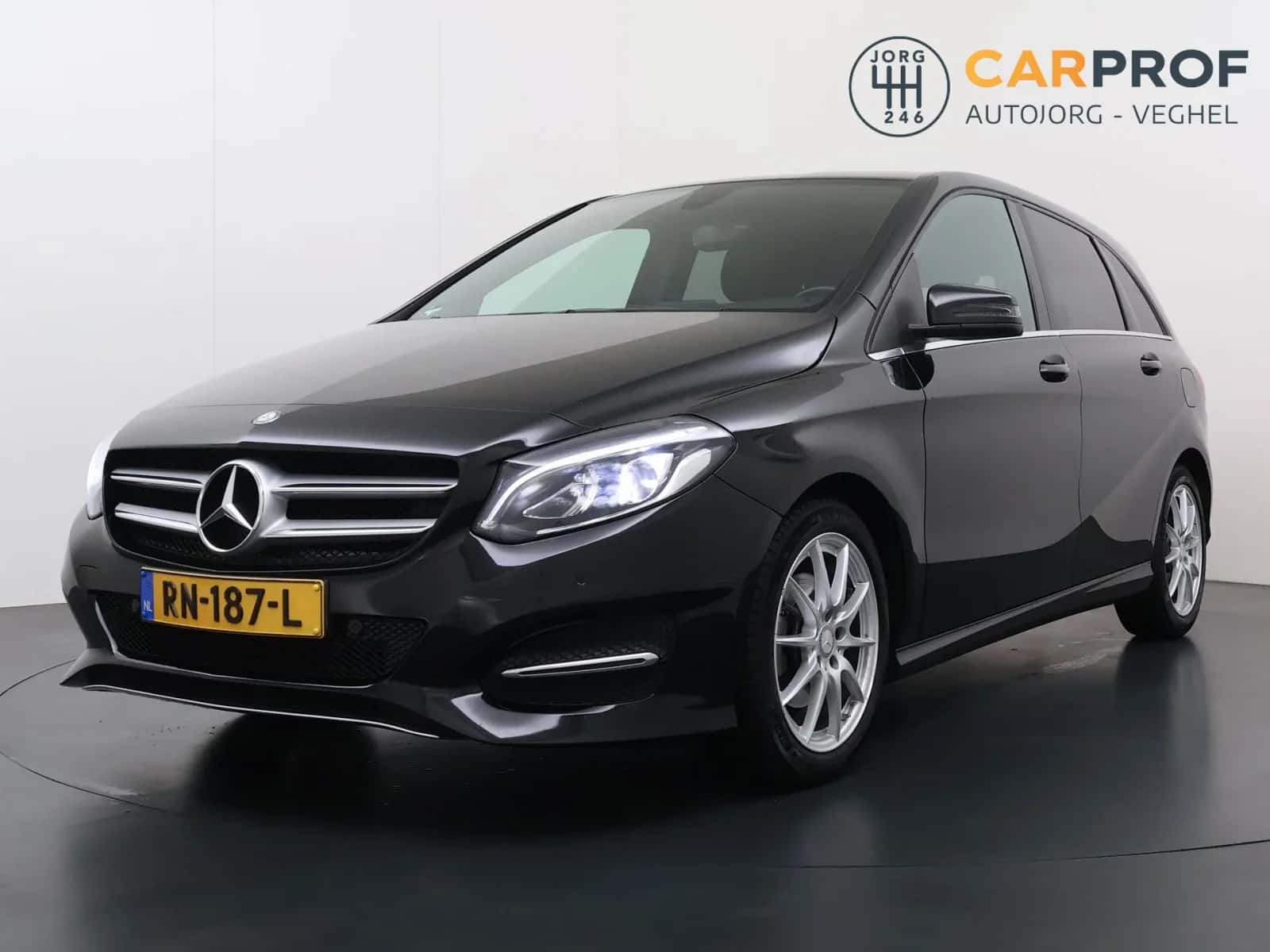 Mercedes-Benz B-Klasse (2017) — foto 1