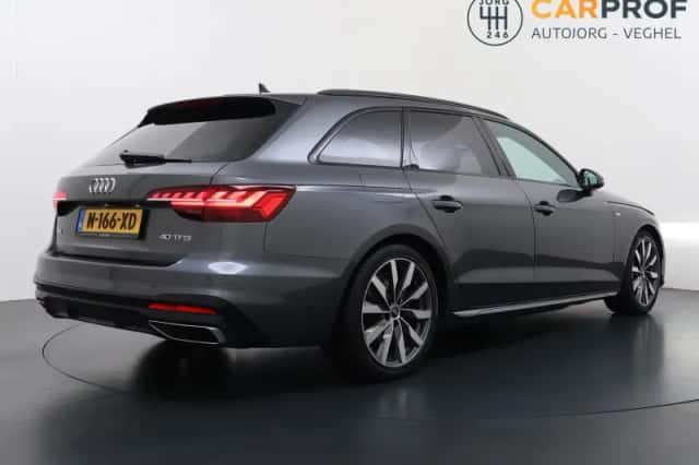 Audi A4 (2022) thumbnail 3