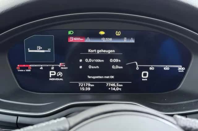 Audi A4 (2022) thumbnail 8