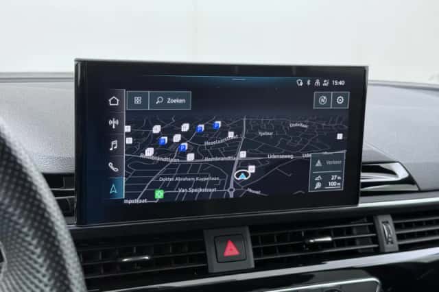 Audi A4 (2022) thumbnail 9