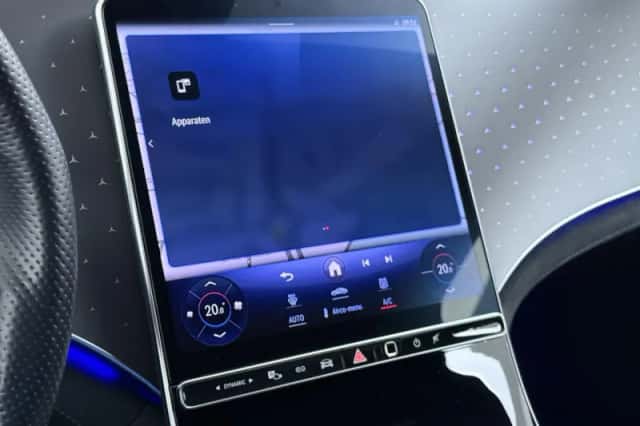 Mercedes-Benz EQE (2023) thumbnail 30