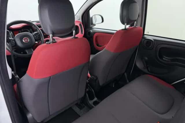 Fiat Panda (2016) thumbnail 19