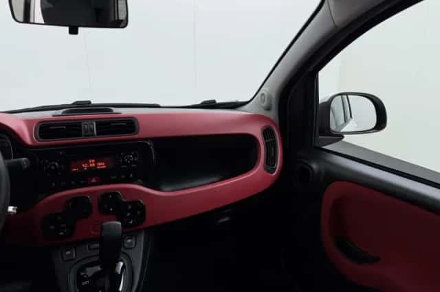 Fiat Panda (2016) thumbnail 22