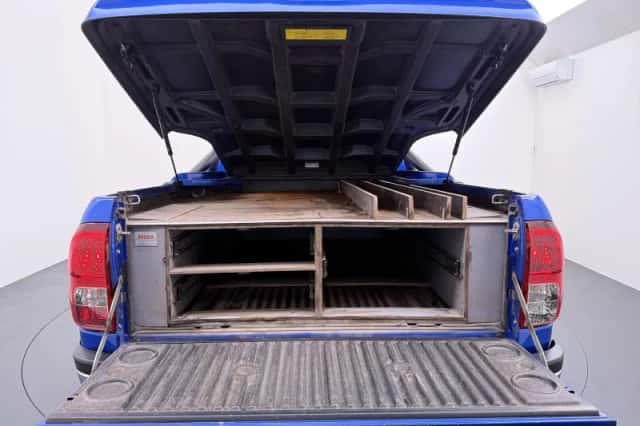 Toyota Hilux (2019) thumbnail 20