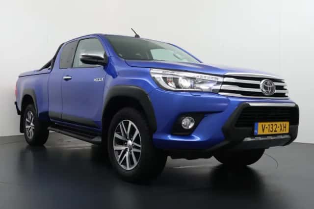 Toyota Hilux (2019) thumbnail 4