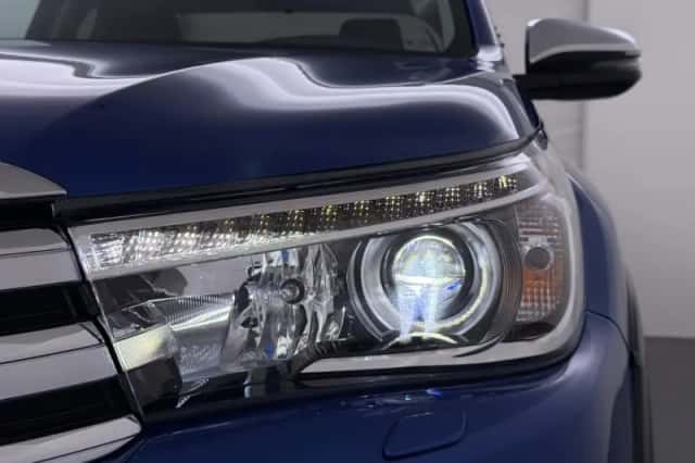Toyota Hilux (2019) thumbnail 9
