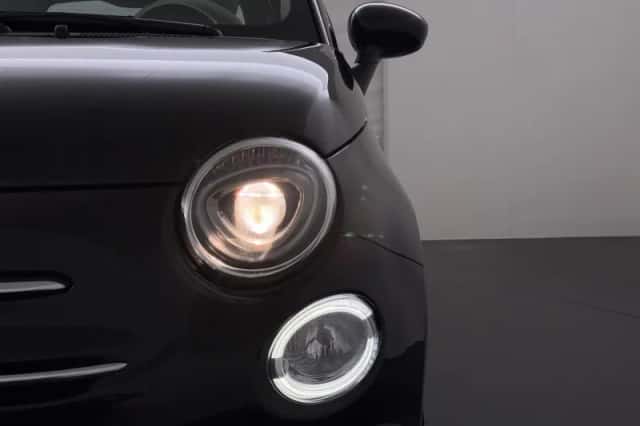 Fiat 500 (2020) thumbnail 9