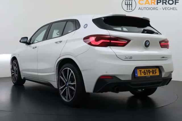 BMW X2 (2023) thumbnail 2