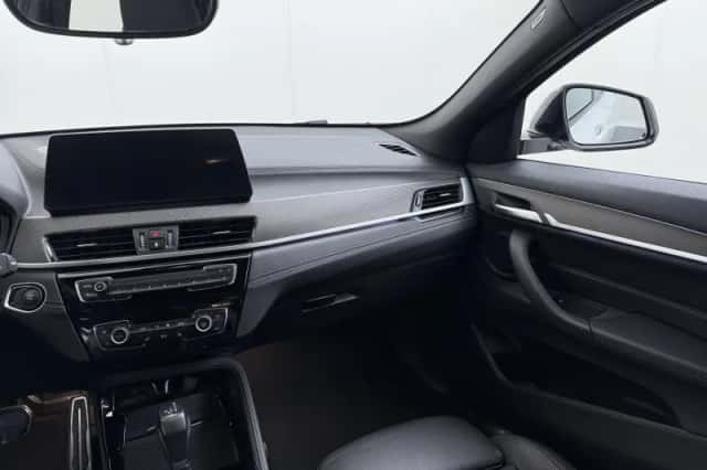 BMW X2 (2023) thumbnail 22
