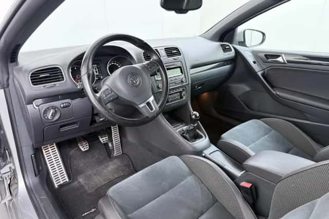 Volkswagen Golf (2012) thumbnail 11