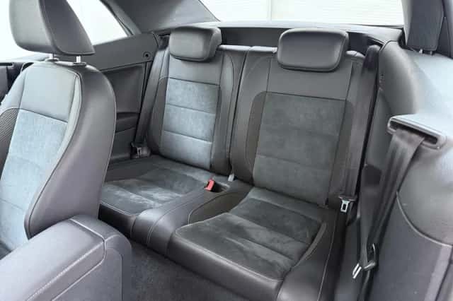 Volkswagen Golf (2012) thumbnail 14