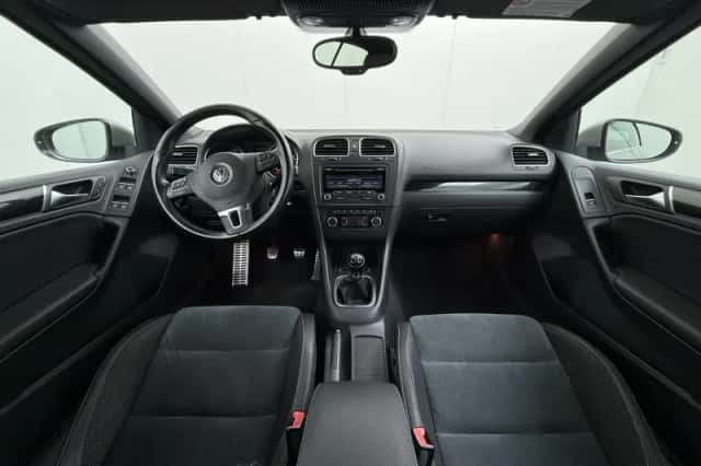 Volkswagen Golf (2012) thumbnail 15