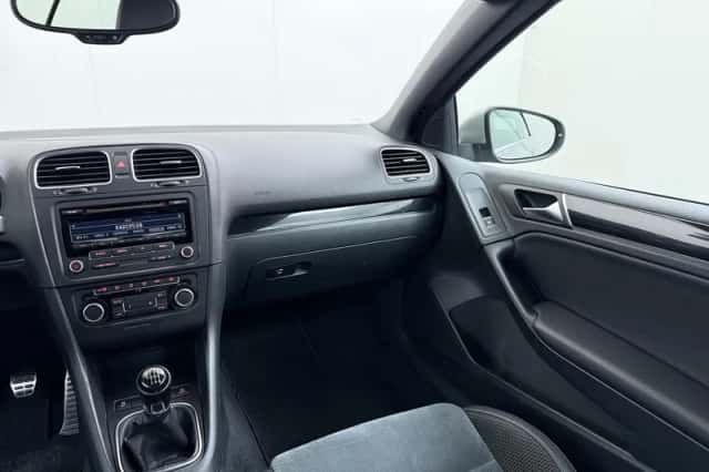Volkswagen Golf (2012) thumbnail 19