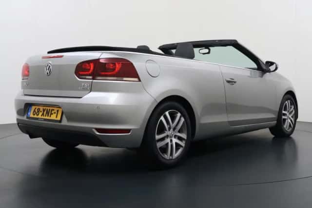 Volkswagen Golf (2012) thumbnail 3