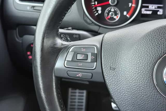 Volkswagen Golf (2012) thumbnail 22