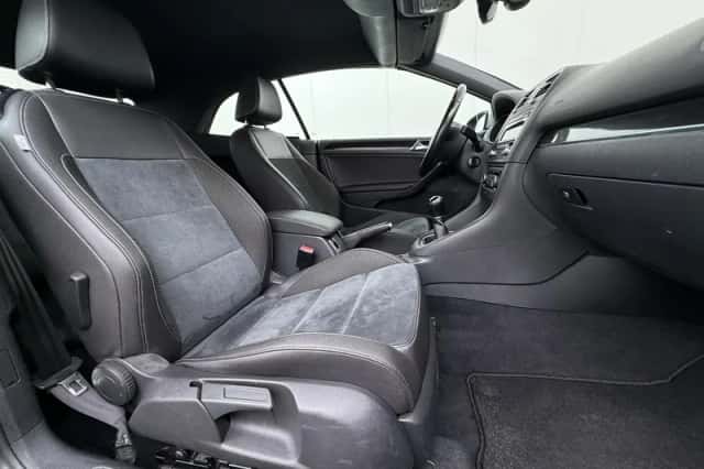 Volkswagen Golf (2012) thumbnail 29