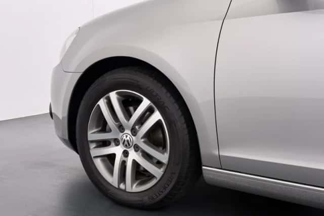 Volkswagen Golf (2012) thumbnail 8