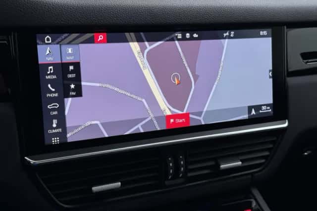 Porsche Cayenne (2018) thumbnail 11